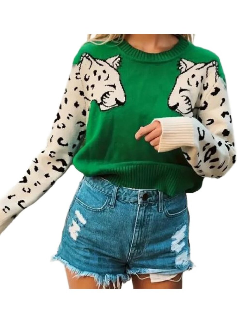 NWOT Women’s Green Snow Leopard Sleeve Crewneck Sweater Size XL